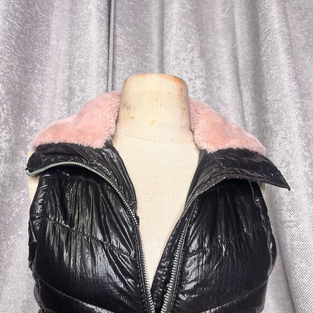 Black Quilted‎ Vest with Pink Collar